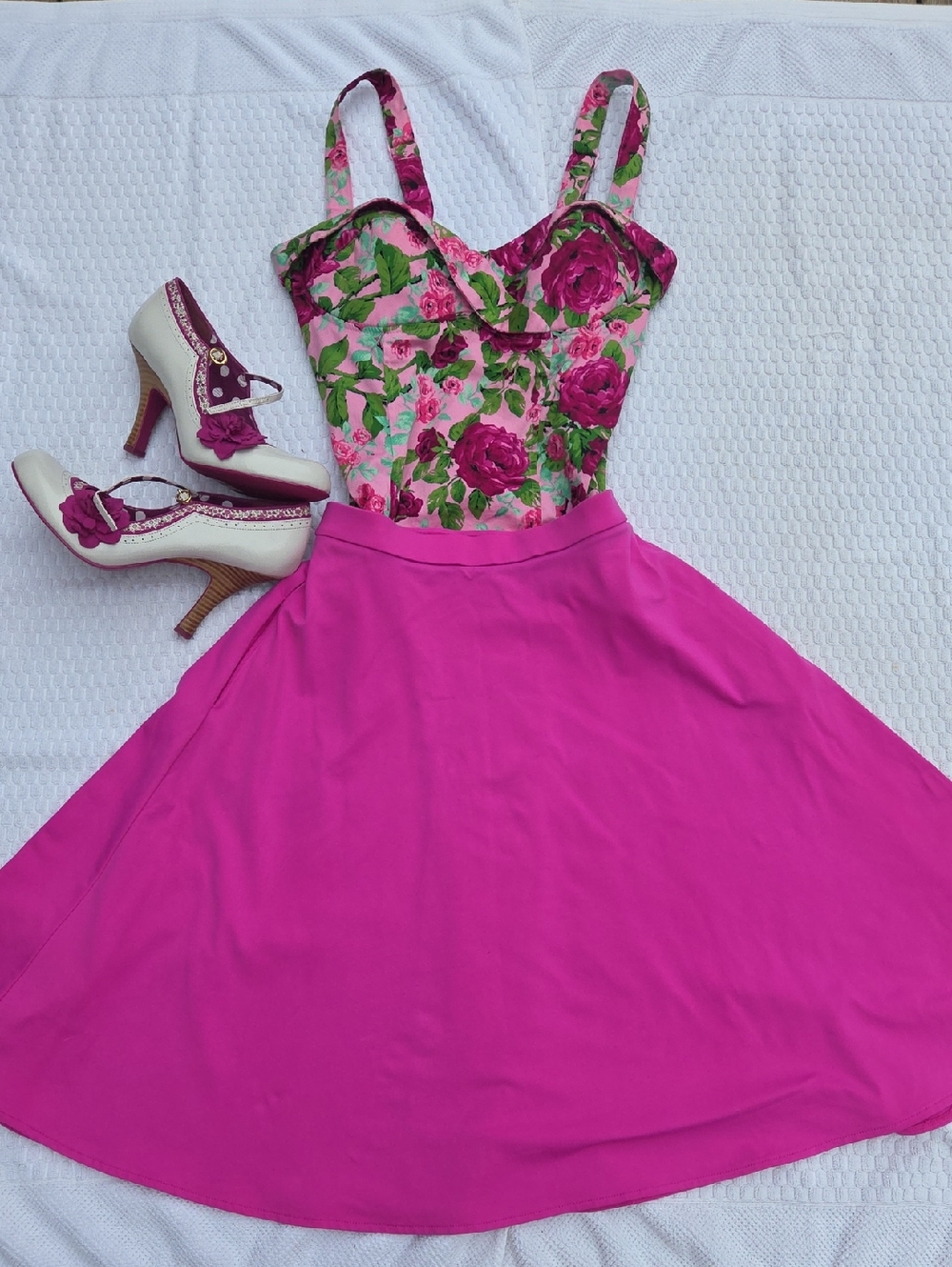 Cynthia Rowley Hot Pink/Magenta A- Line Circle Skirt With Pockets! Sz. Medium
